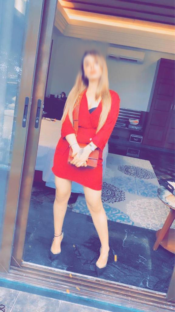 Call girls in Kirti Nagar